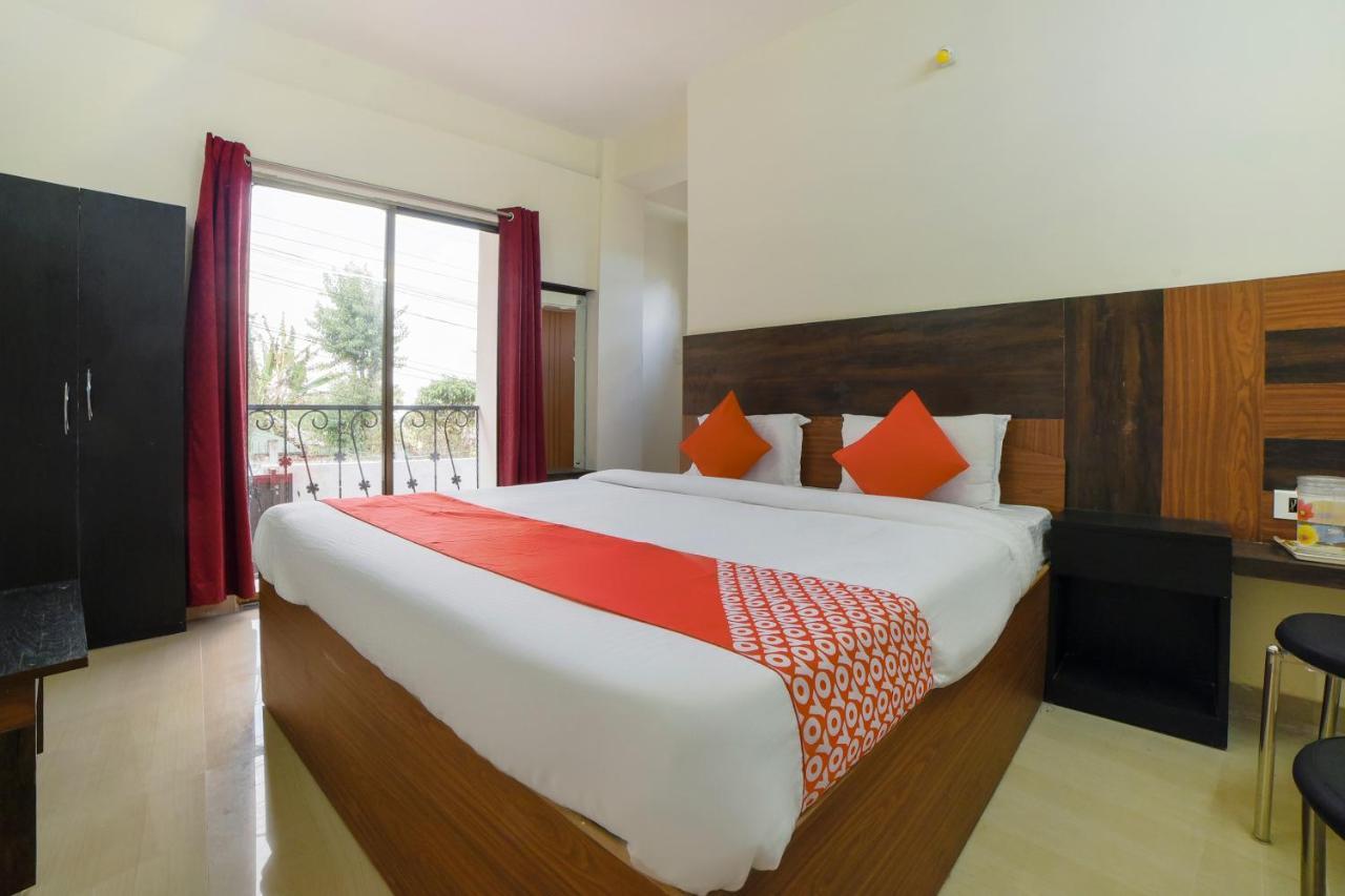 Oyo 40726 Classic Guest House Шиллонг Экстерьер фото