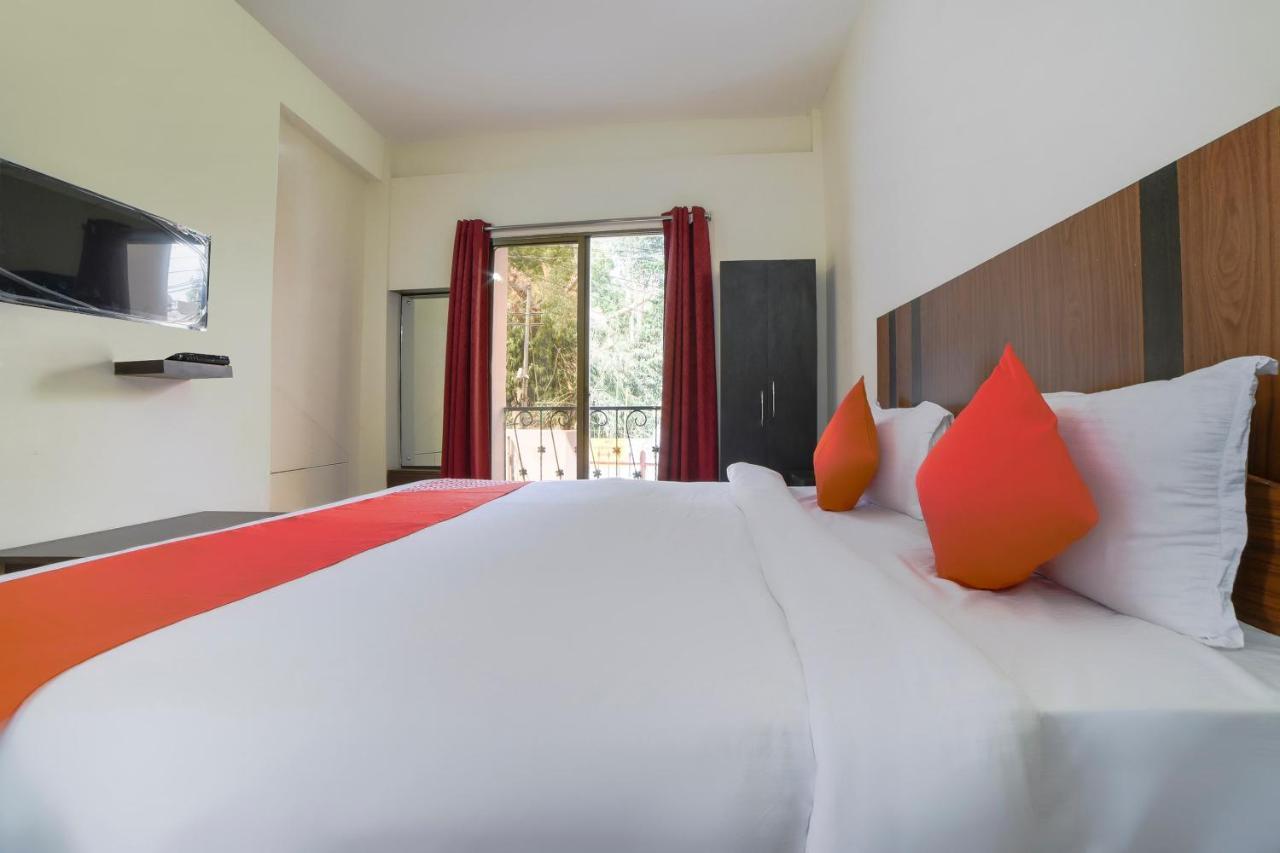 Oyo 40726 Classic Guest House Шиллонг Экстерьер фото