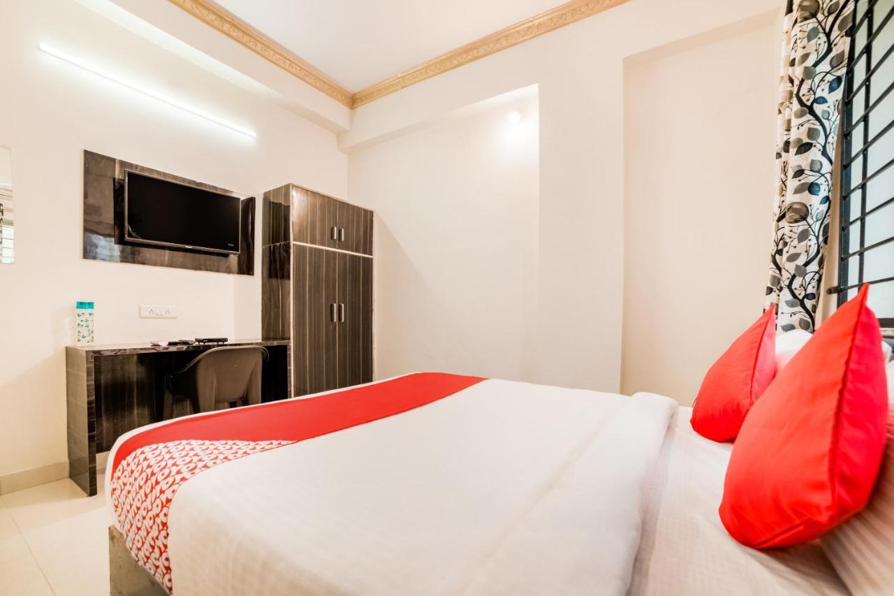 Oyo 40726 Classic Guest House Шиллонг Экстерьер фото