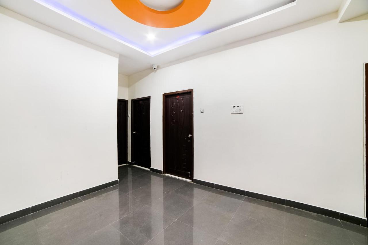 Oyo 40726 Classic Guest House Шиллонг Экстерьер фото