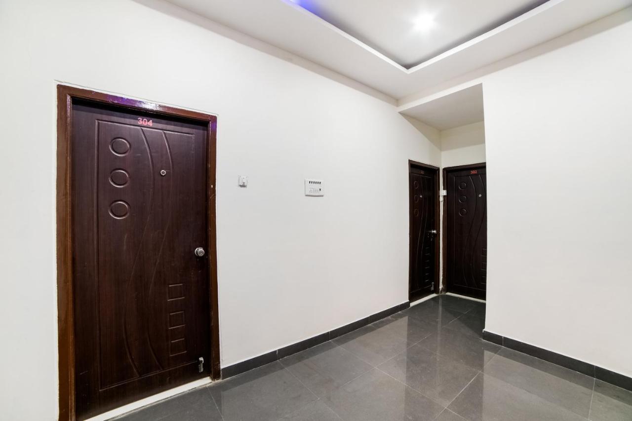 Oyo 40726 Classic Guest House Шиллонг Экстерьер фото