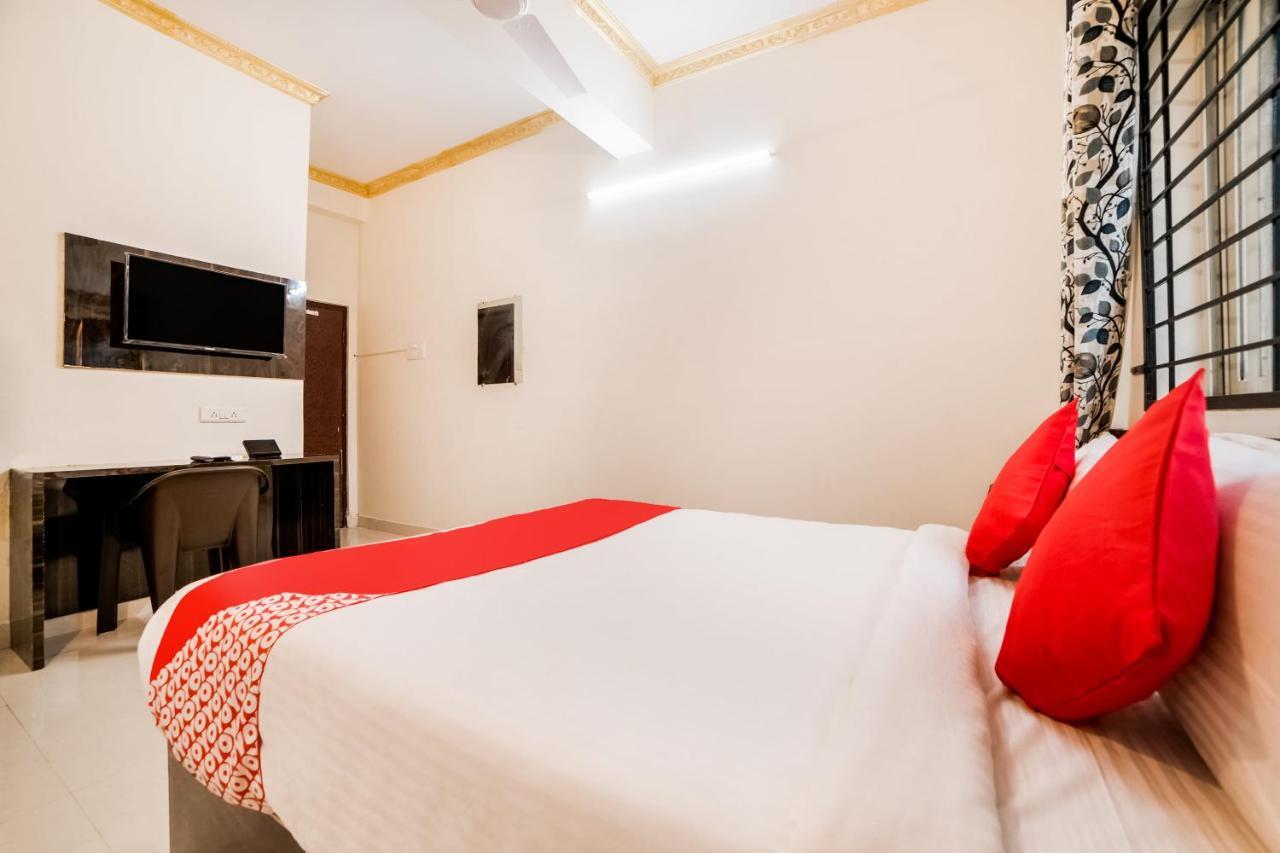 Oyo 40726 Classic Guest House Шиллонг Экстерьер фото