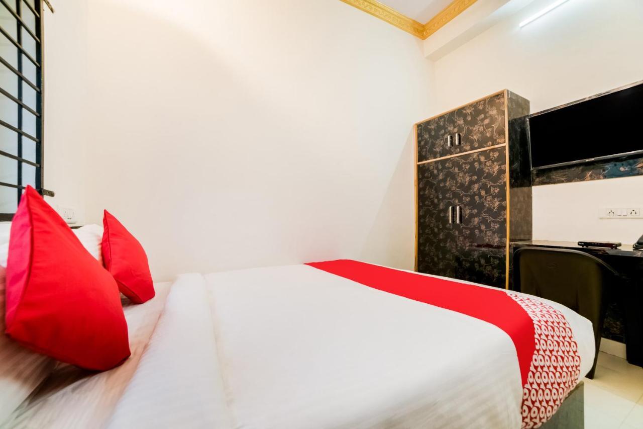 Oyo 40726 Classic Guest House Шиллонг Экстерьер фото